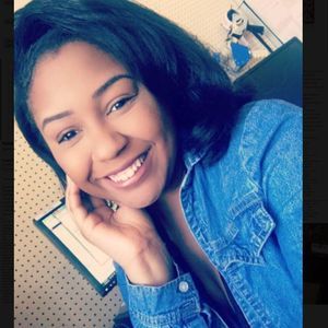 Meet your Posher, Courtney